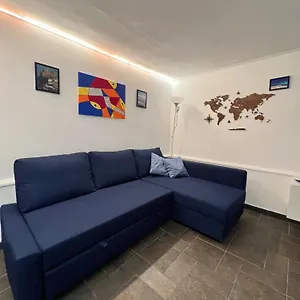 G House Appartamento Aeroporto di Catania Fontana Rossa